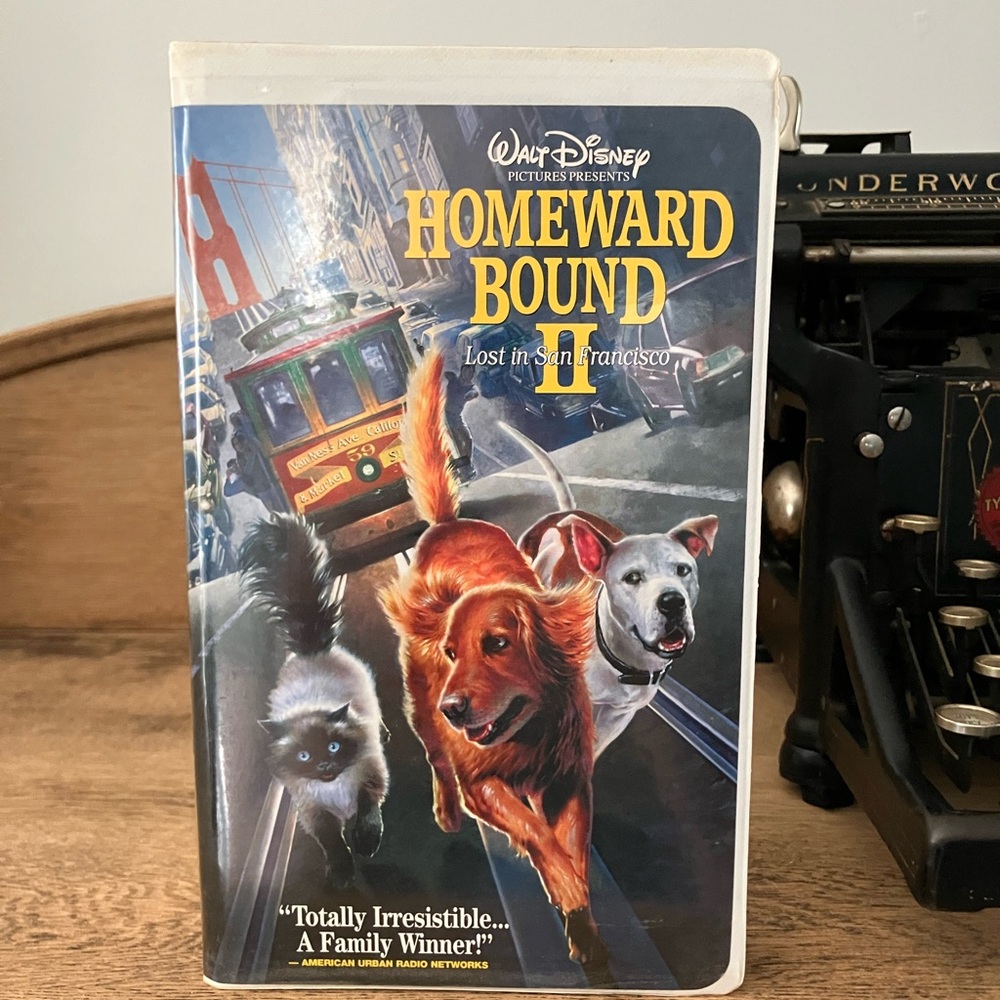 Disney Homeward Bound 2 VHS